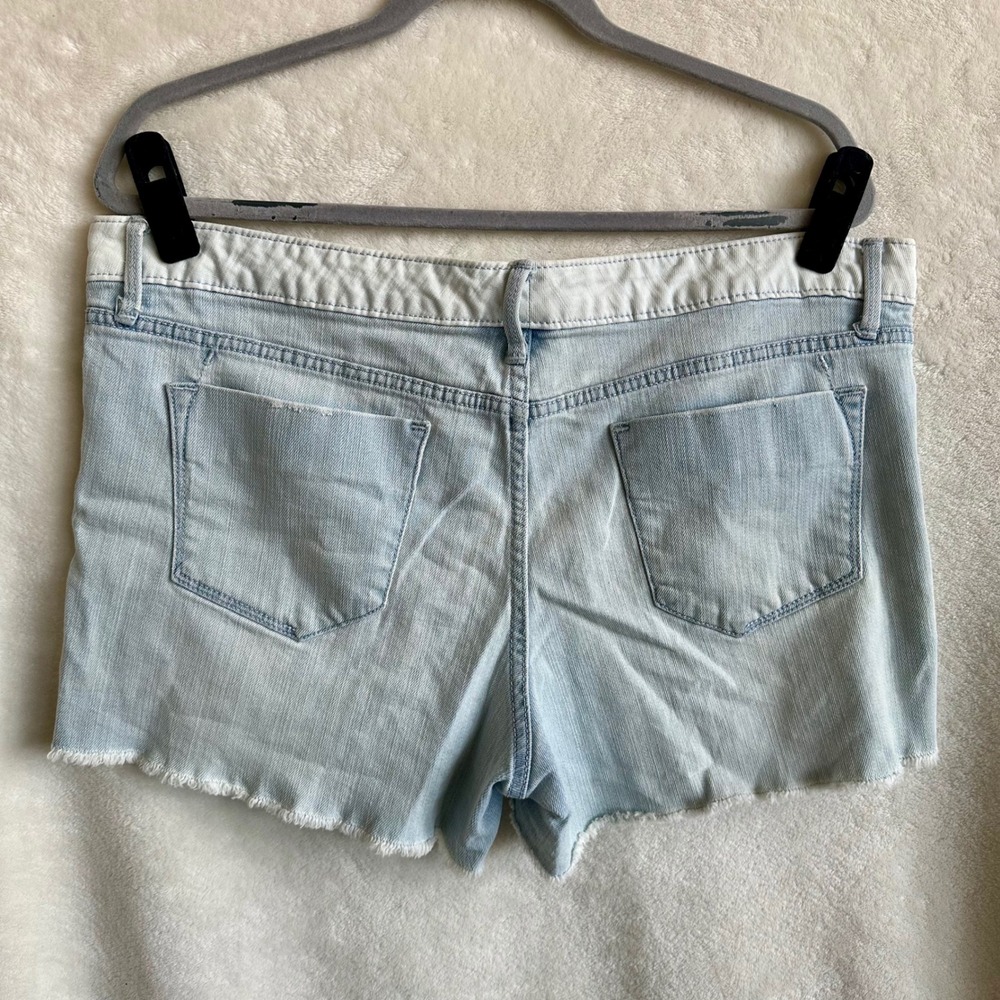 Mossimo Premium Denim Distressed Jean Shorts Size 14 Light Wash Cutoff Summer - Picture 4 of 4